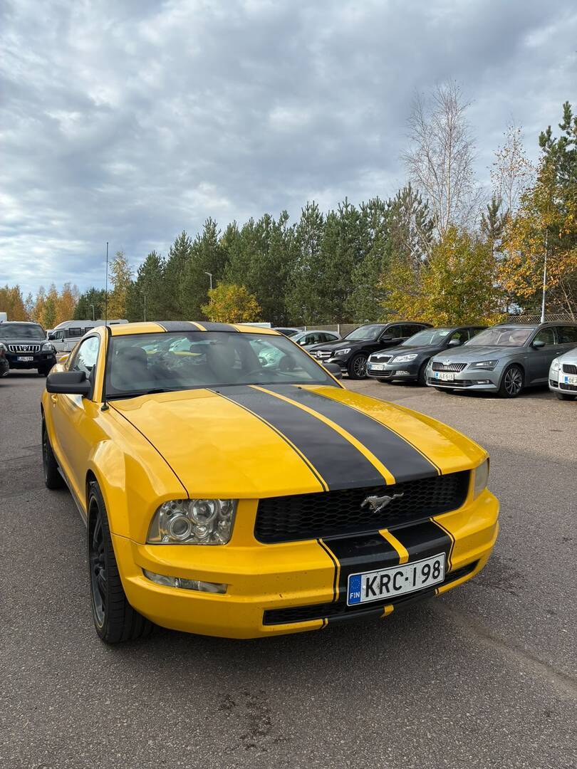 FORD Mustang 2005