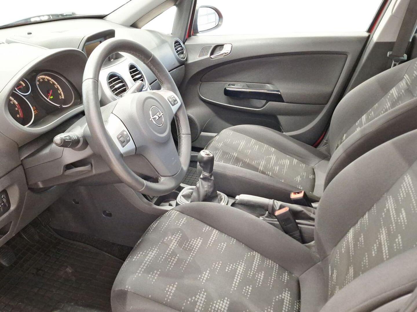 OPEL Corsa 2012