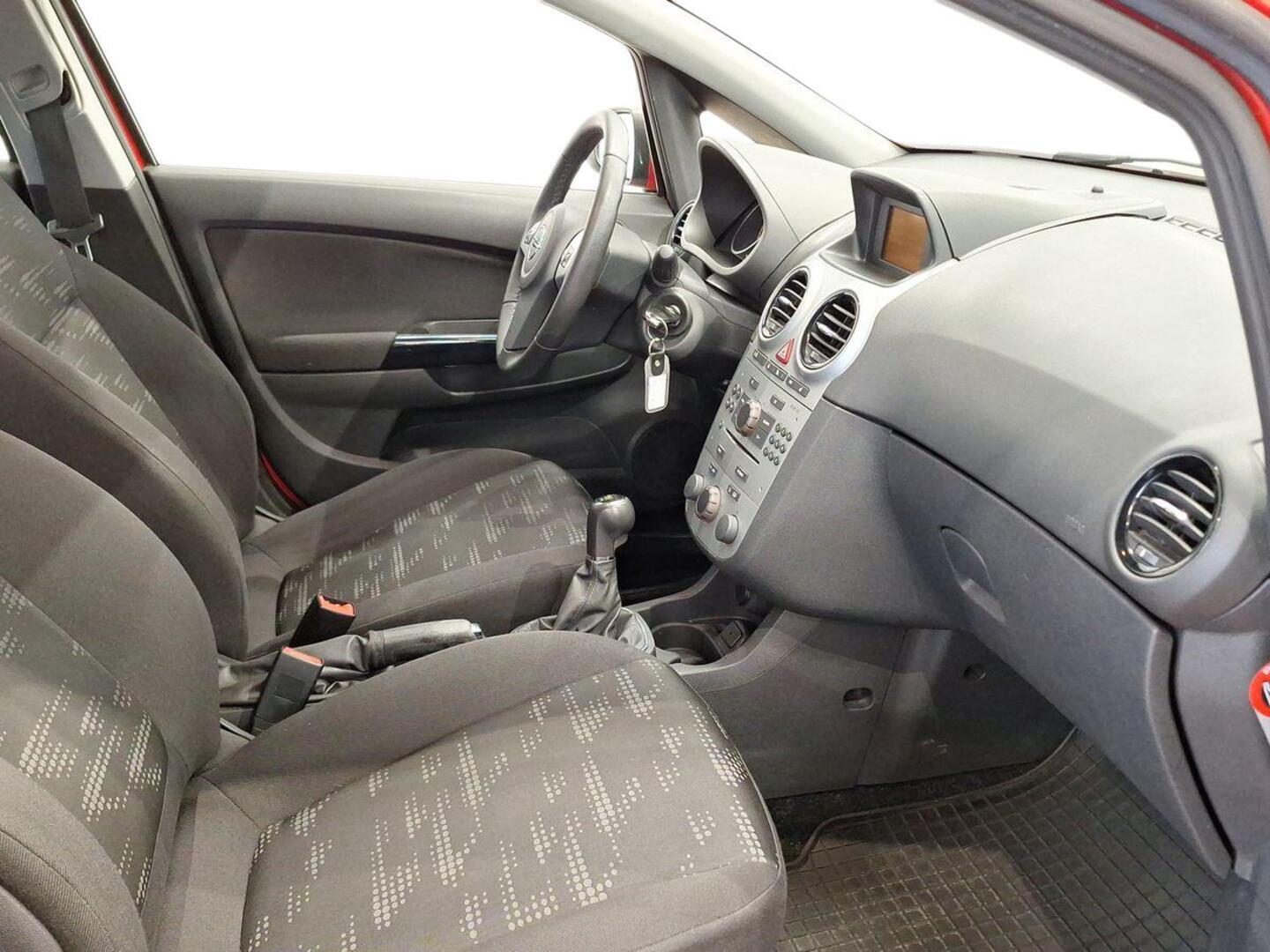 OPEL Corsa 2012