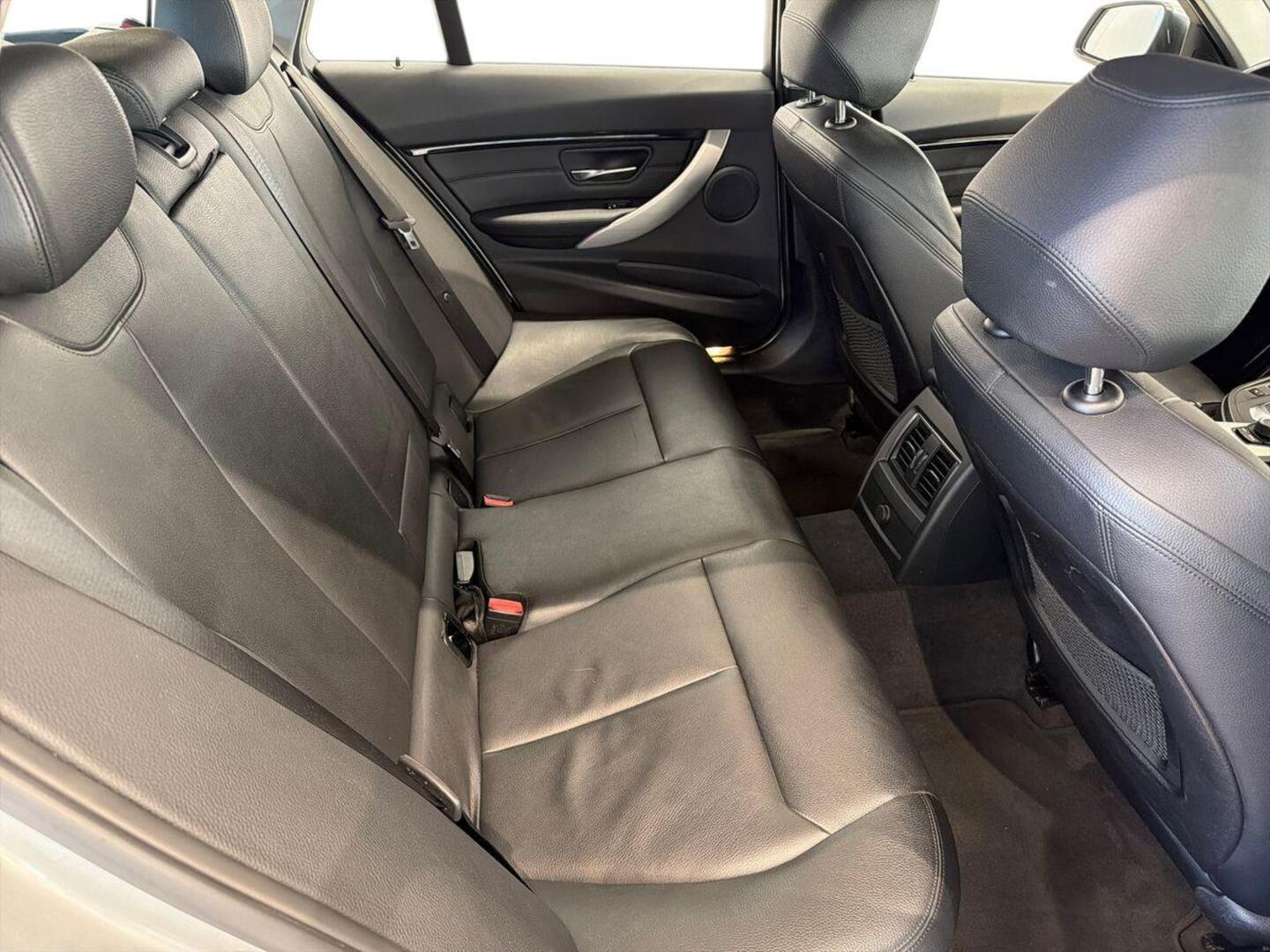BMW 320 2018