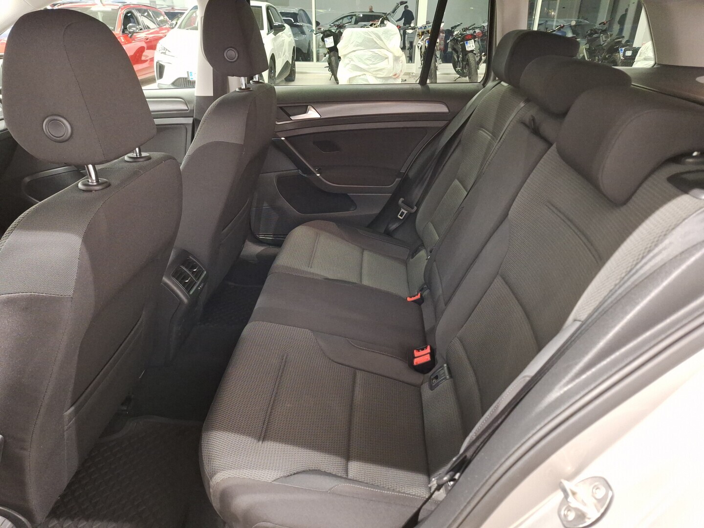 VOLKSWAGEN Golf 2019