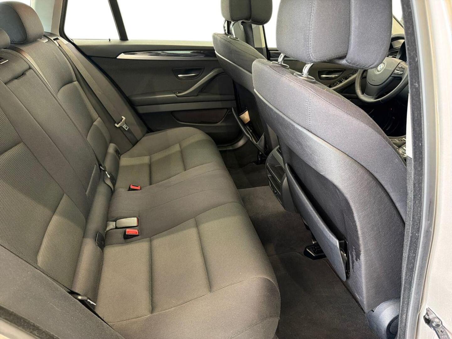BMW 520 2012
