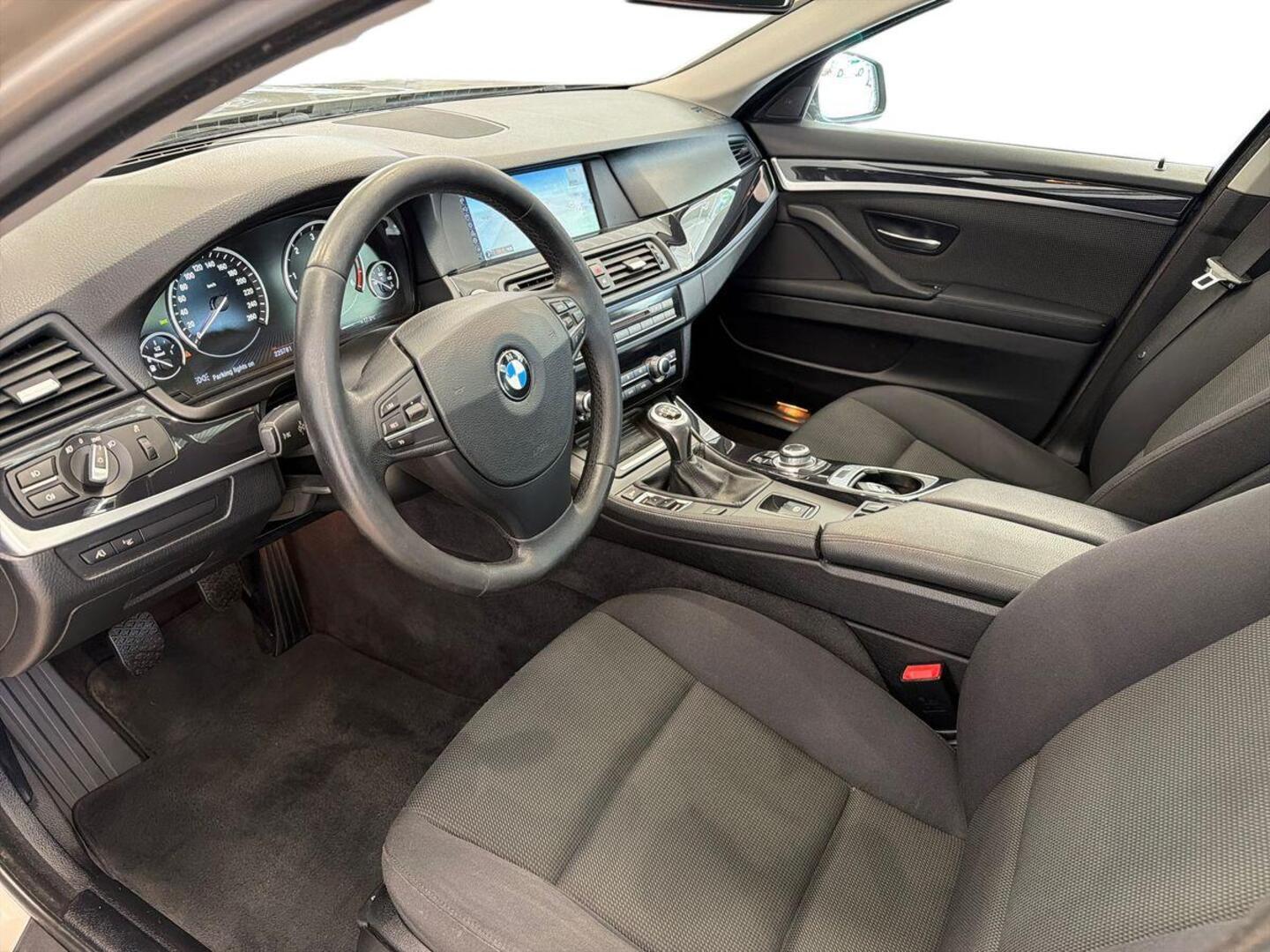 BMW 520 2012