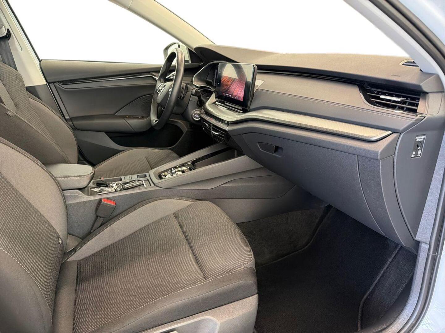SKODA Octavia 2024