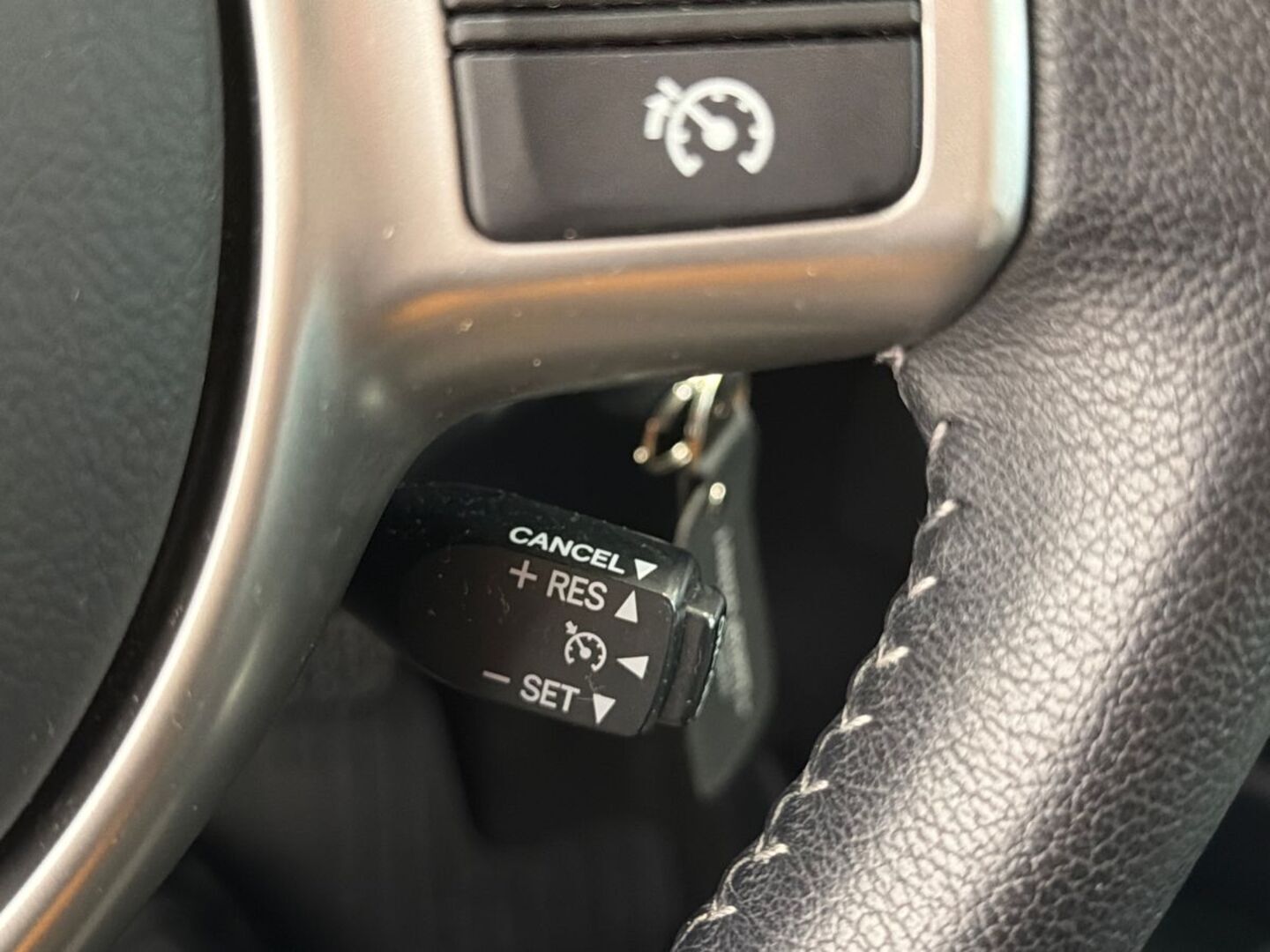 TOYOTA Yaris 2013