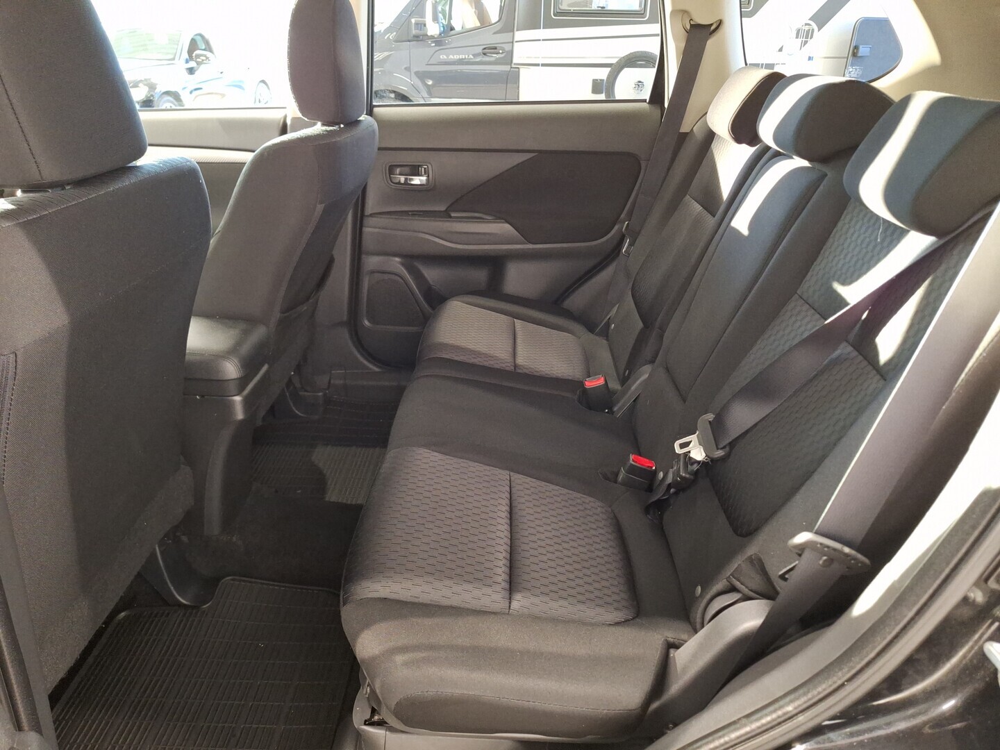 MITSUBISHI Outlander 2014