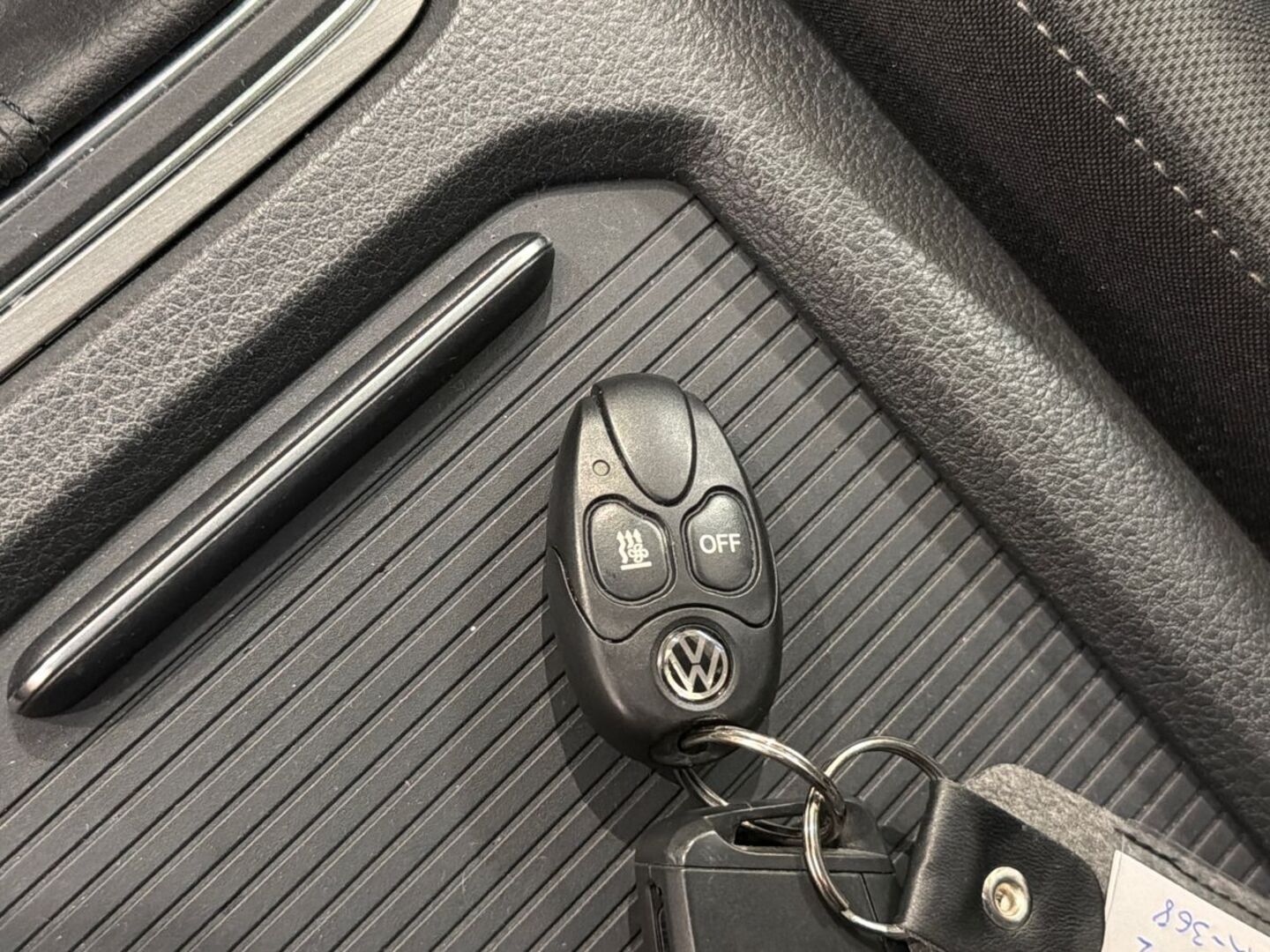 VOLKSWAGEN Golf Sportsvan 2015