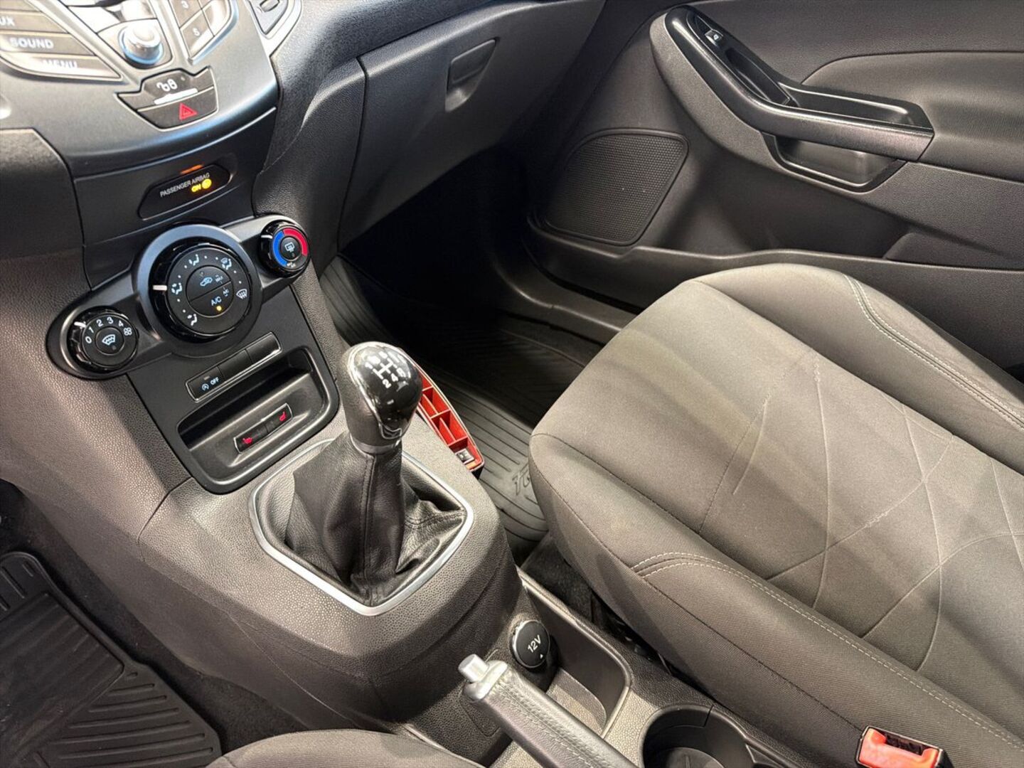 FORD Fiesta 2015