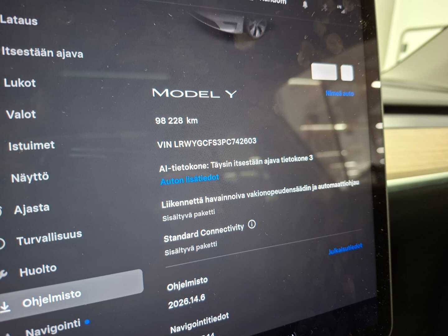 TESLA Model Y 2023