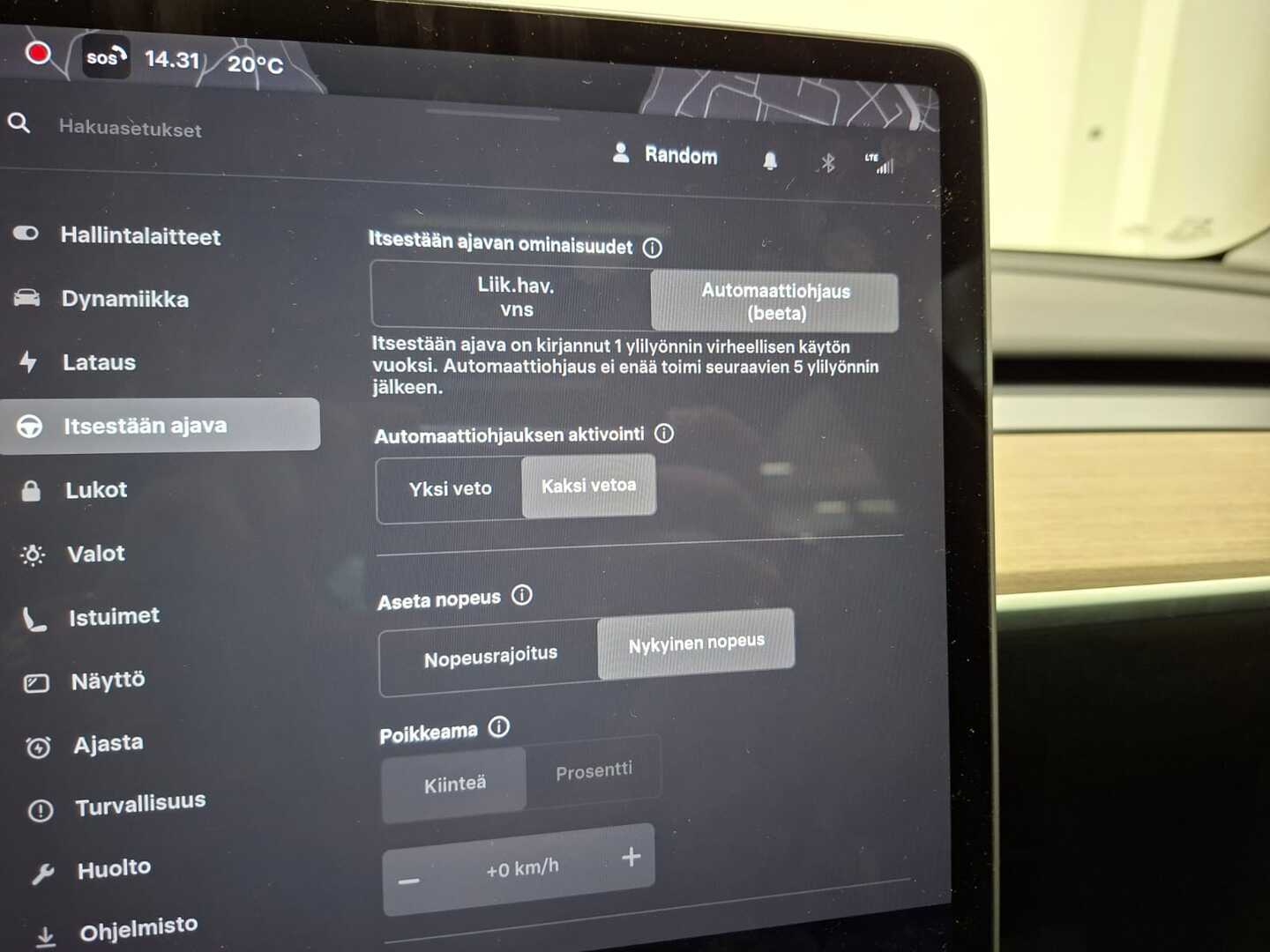 TESLA Model Y 2023