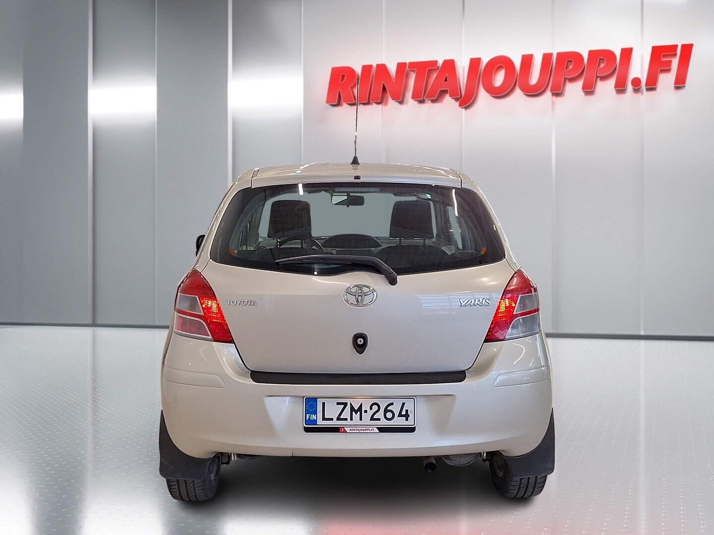 TOYOTA Yaris 2011