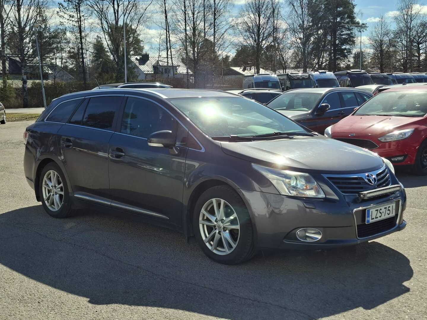TOYOTA Avensis 2011