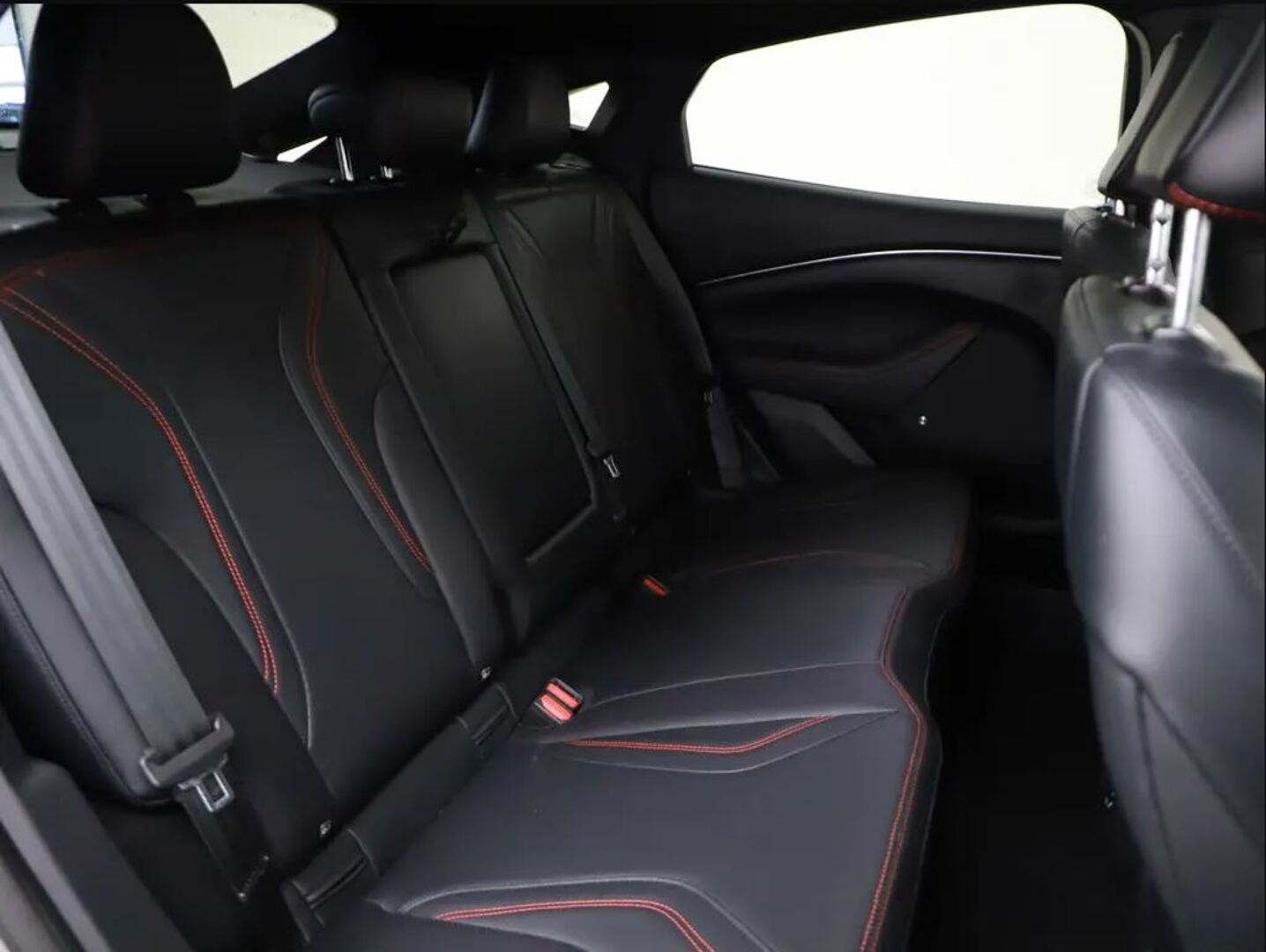 FORD Mustang Mach-E 2021