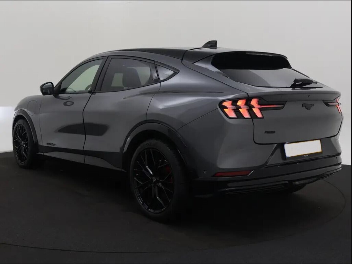 FORD Mustang Mach-E 2021