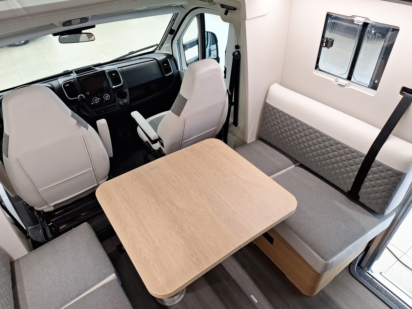 ADRIA CORAL 670 DL 60 Years Selection 2026