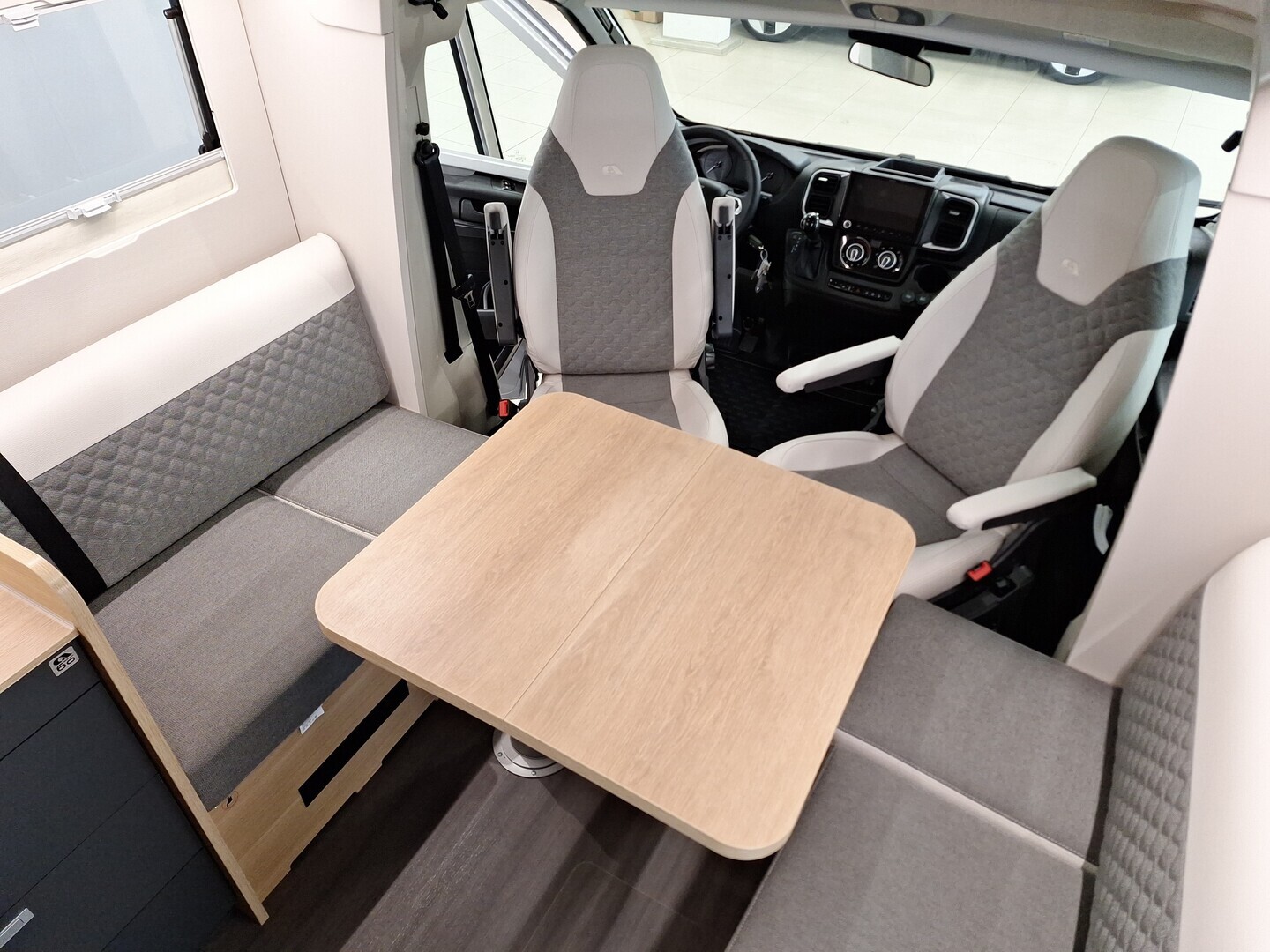 ADRIA CORAL 670 DL 60 Years Selection 2026