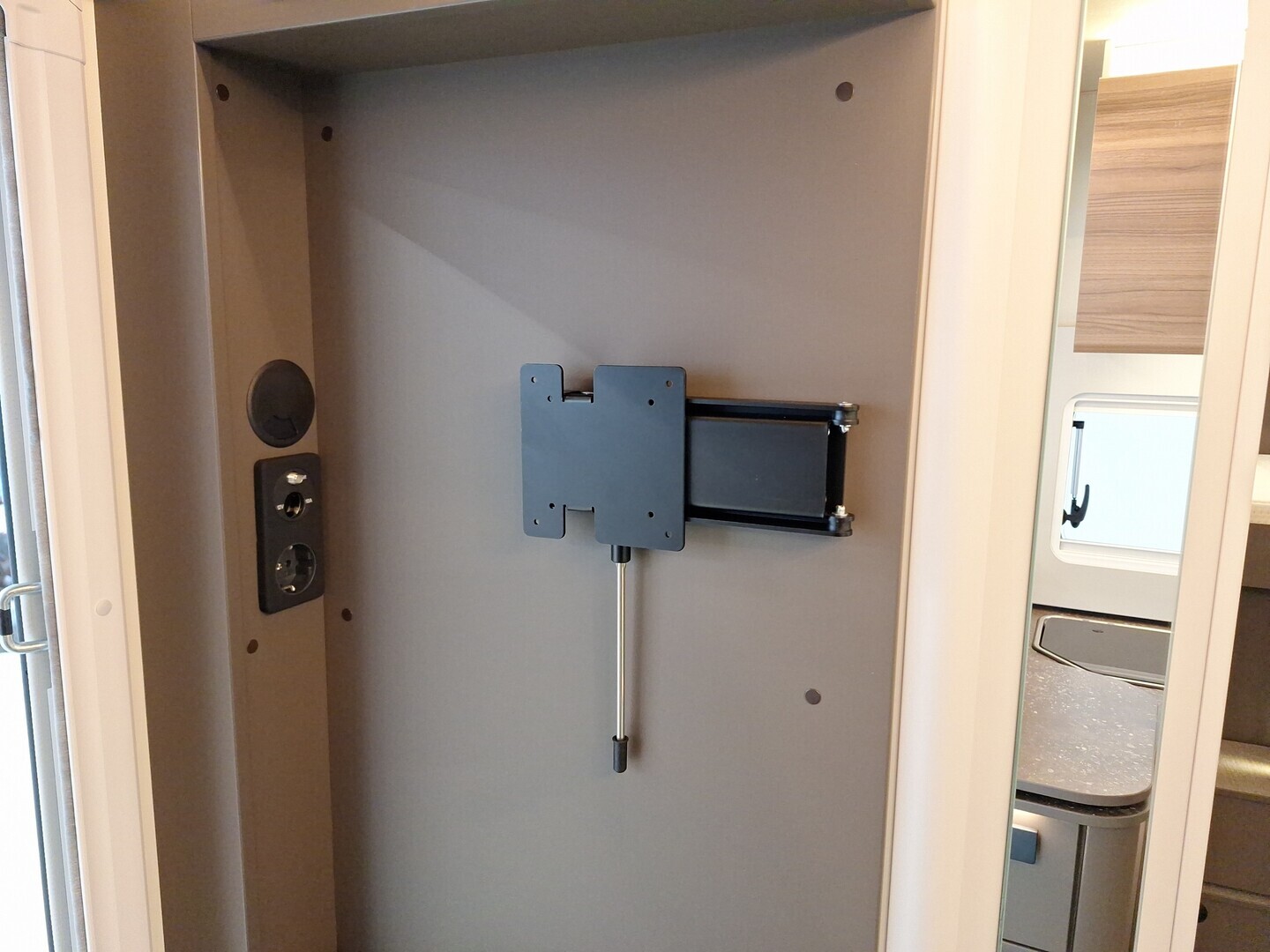 BÜRSTNER B66 EDITION LYSEO TD 690 G 2026