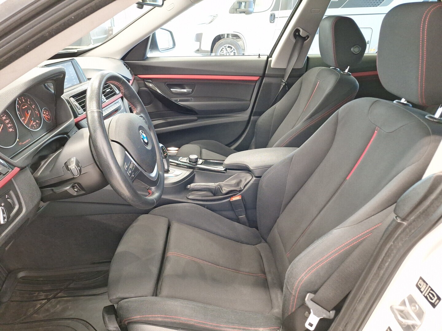 BMW 320 Gran Turismo 2014