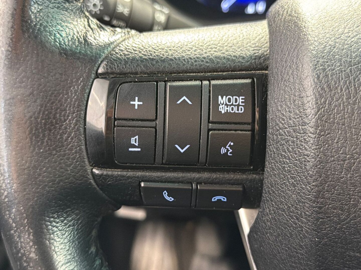 TOYOTA Hilux 2018