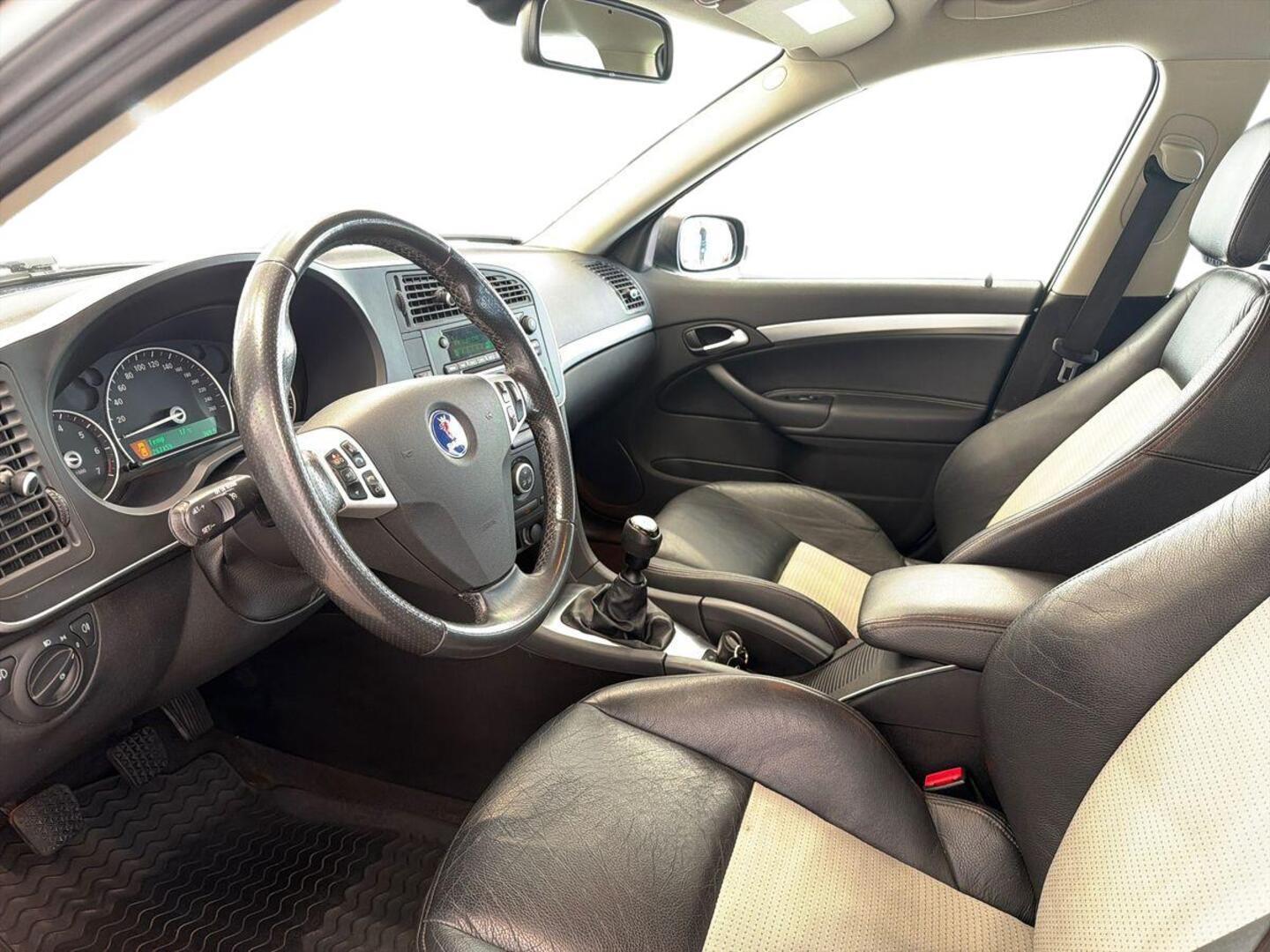 SAAB 9-3 2008