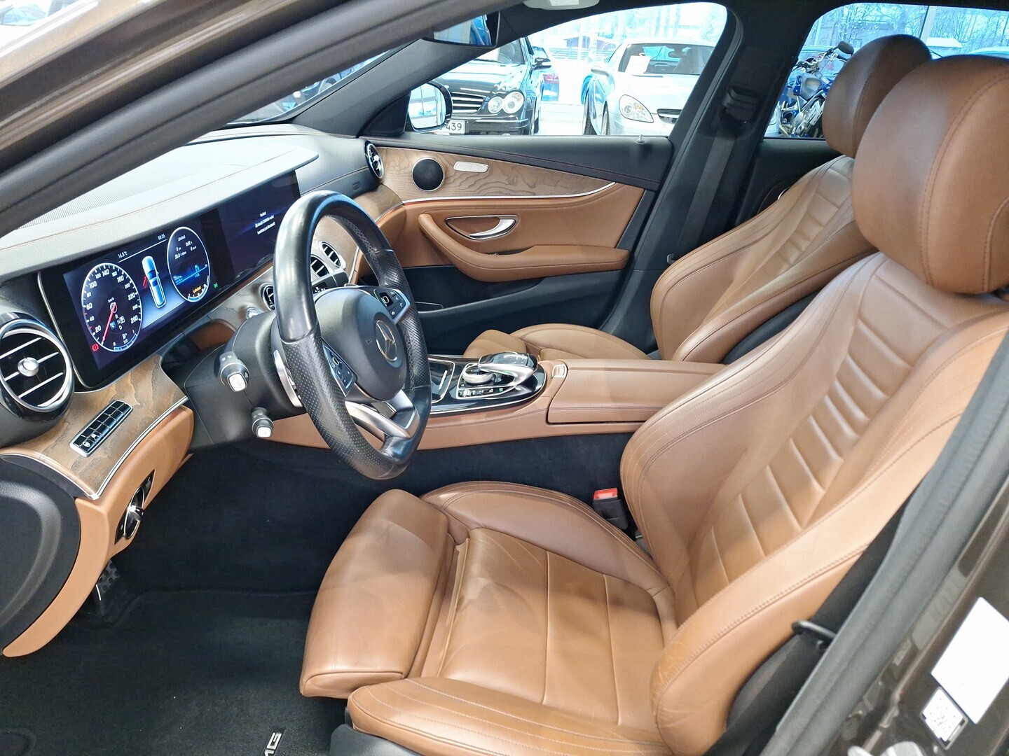 MERCEDES-BENZ E 2017