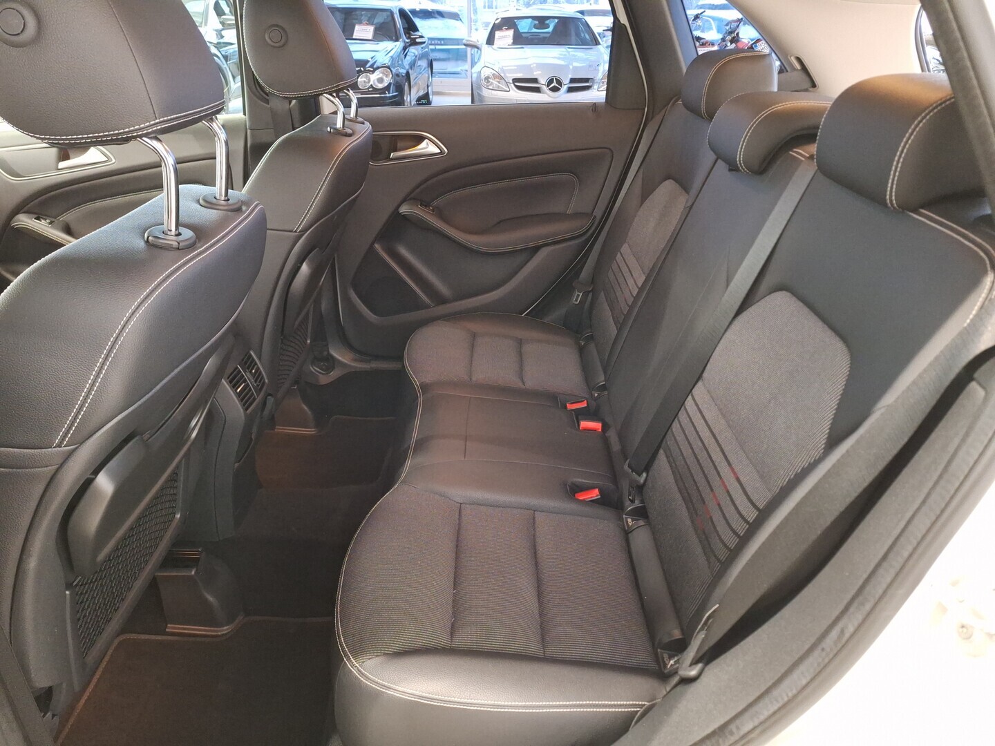 MERCEDES-BENZ B 2015