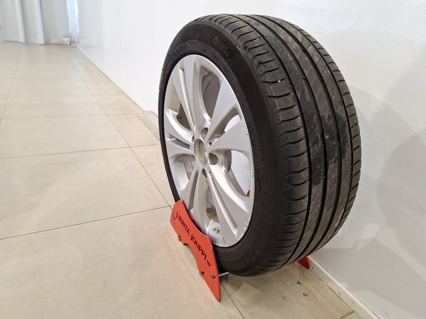 MERCEDES-BENZ B 2015