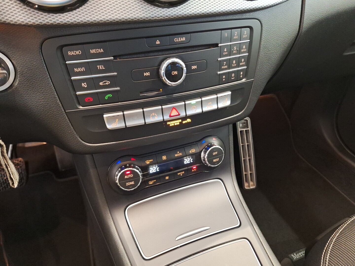 MERCEDES-BENZ B 2015