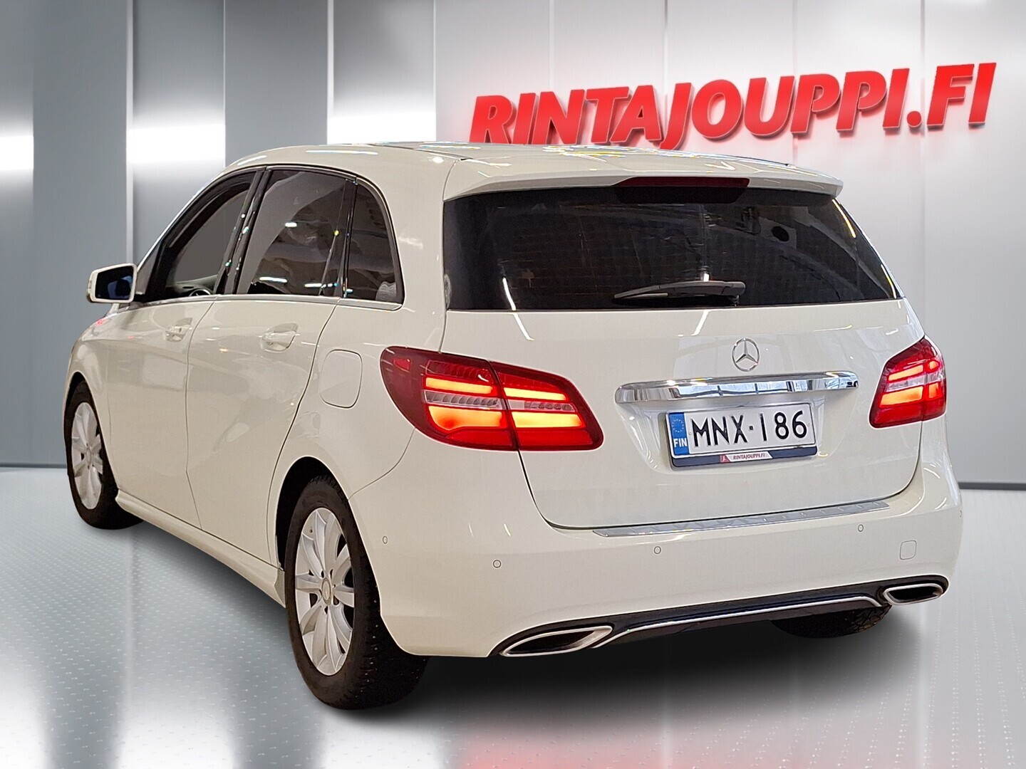 MERCEDES-BENZ B 2015