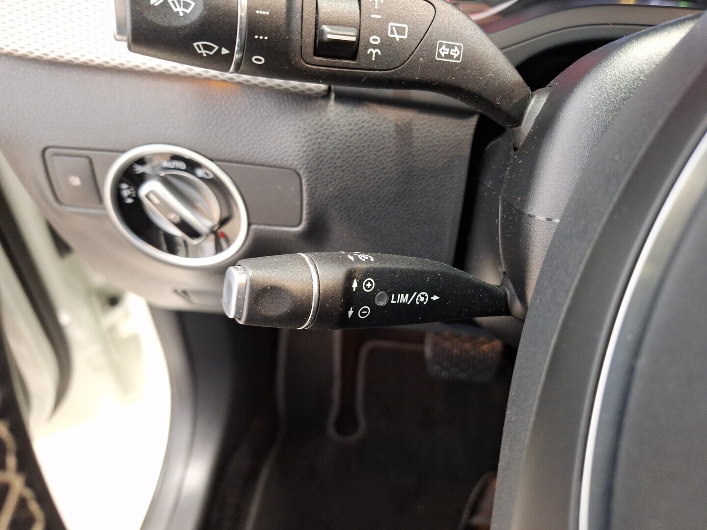 MERCEDES-BENZ B 2015