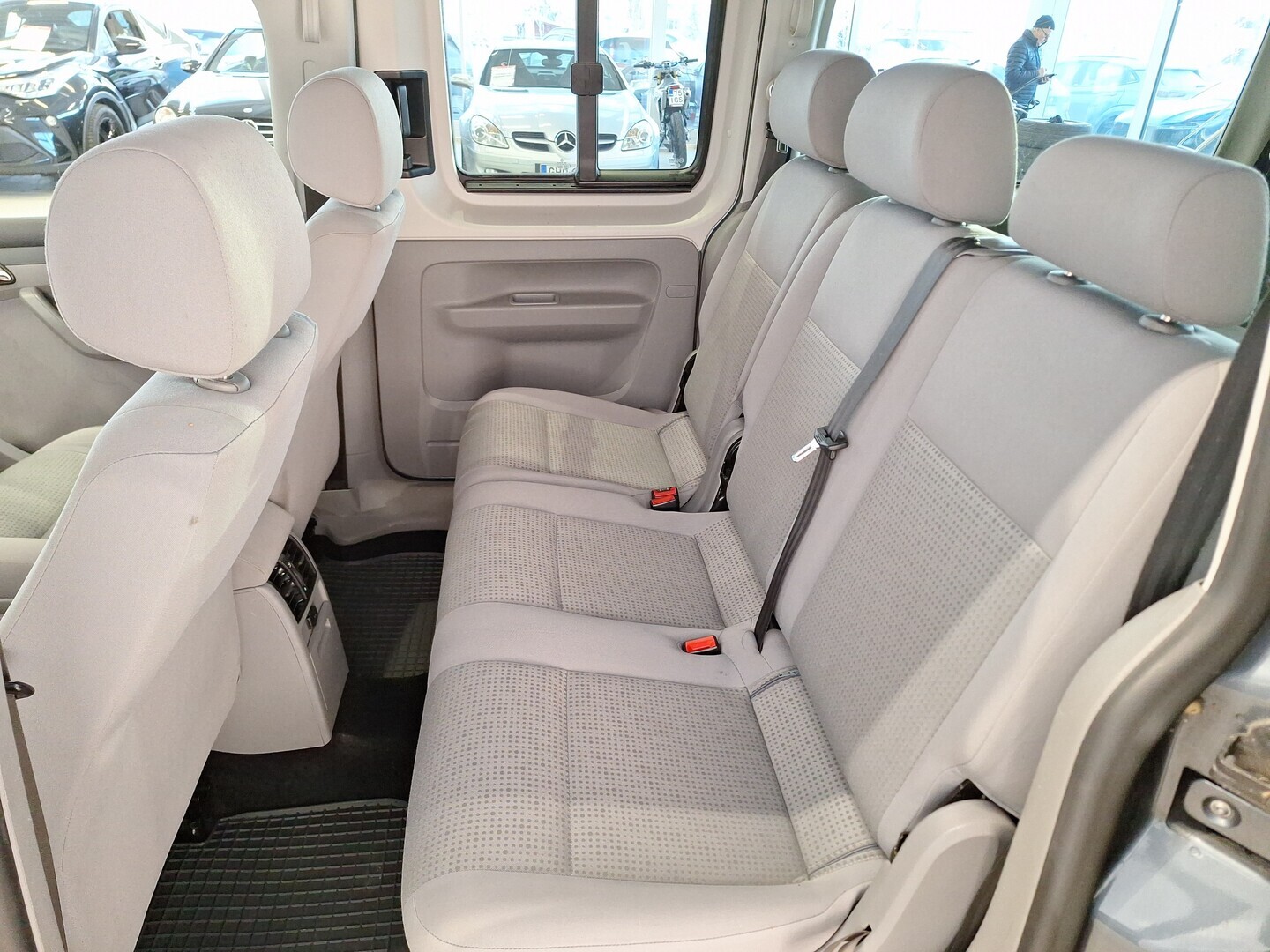 VOLKSWAGEN Caddy Maxi 2009