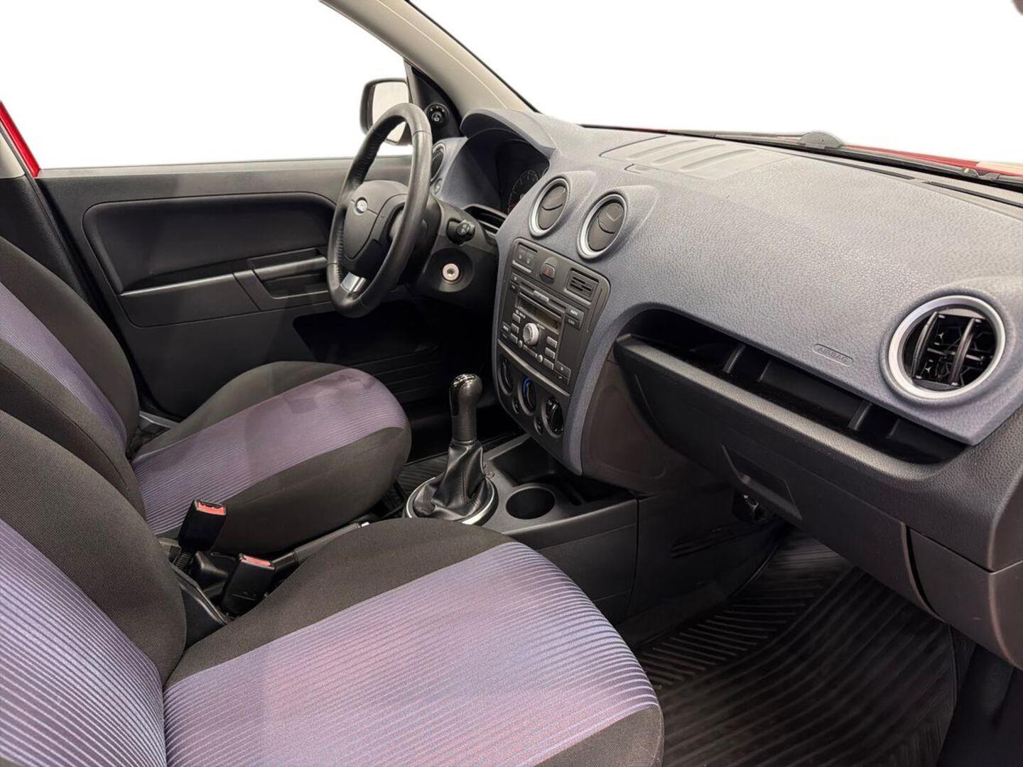 FORD Fusion 9