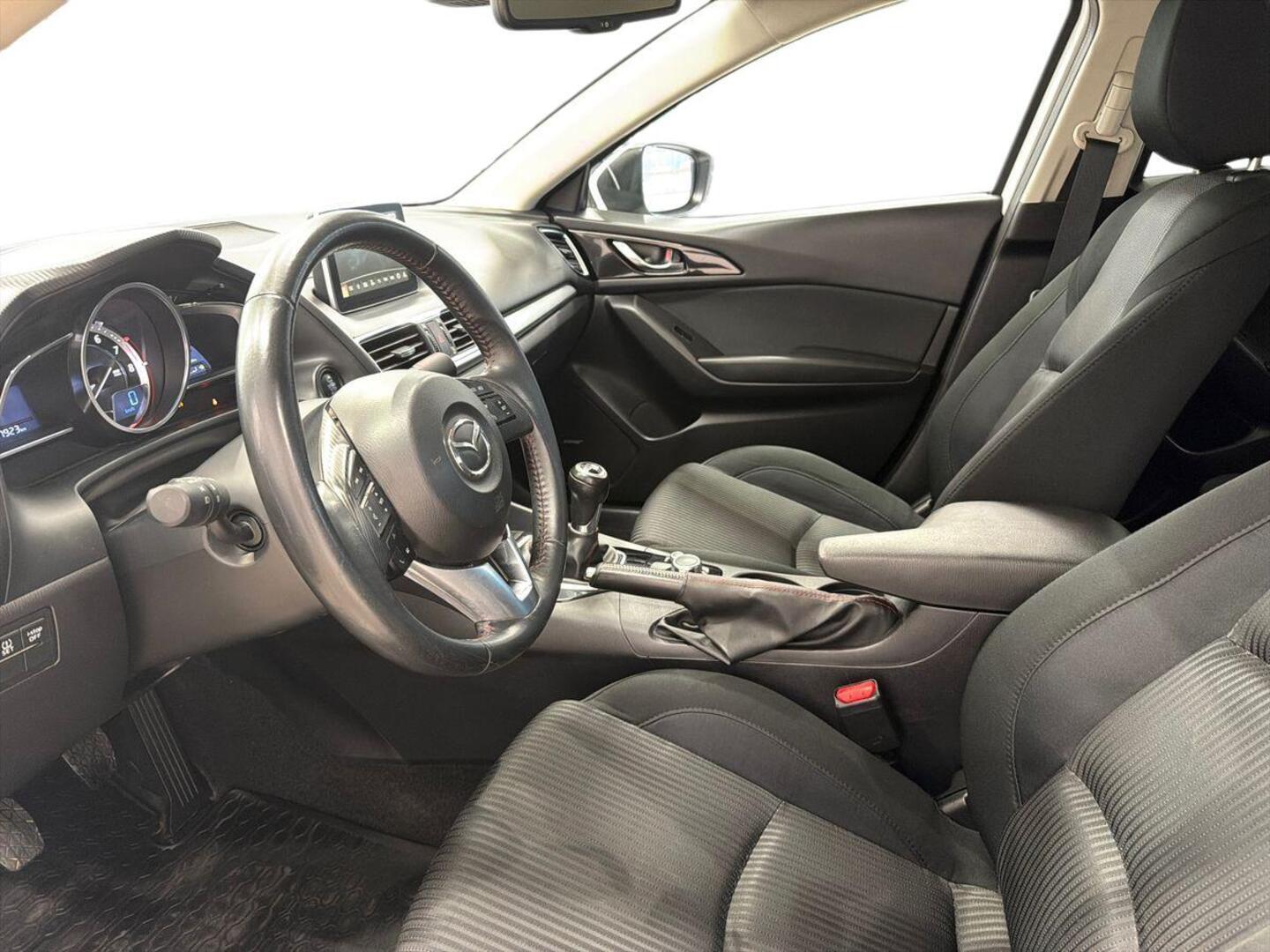 MAZDA 3 2014