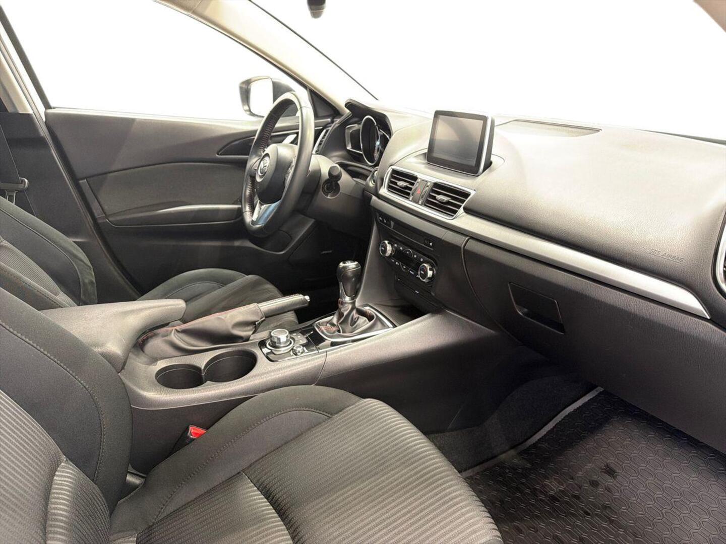 MAZDA 3 2014