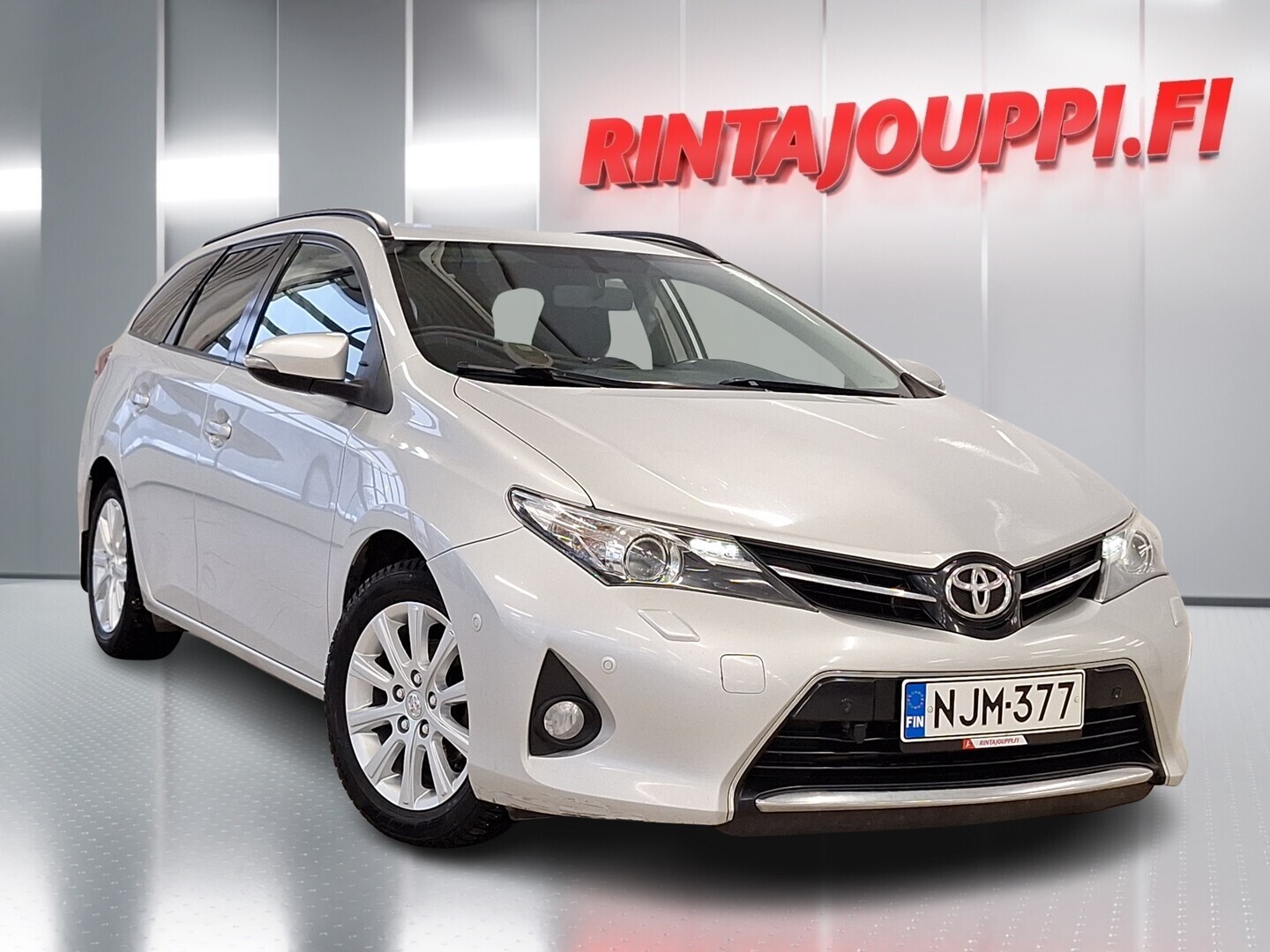 TOYOTA Auris 2015