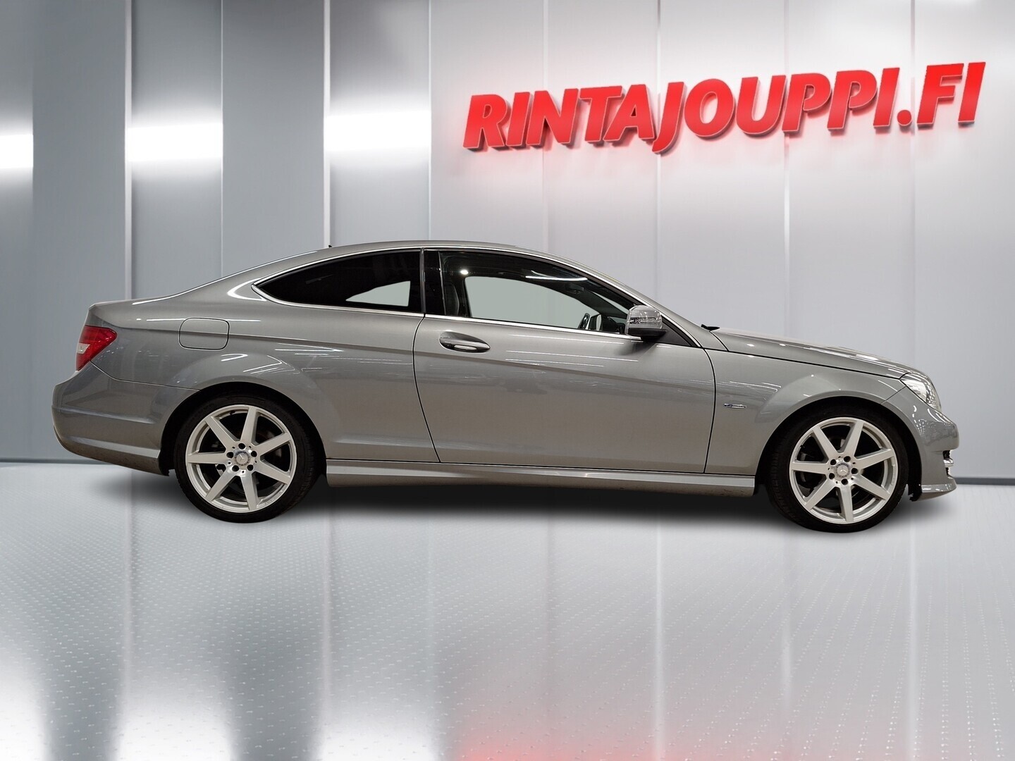 MERCEDES-BENZ C 2011