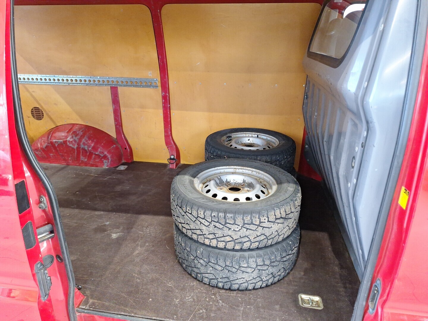 TOYOTA Hiace 2006