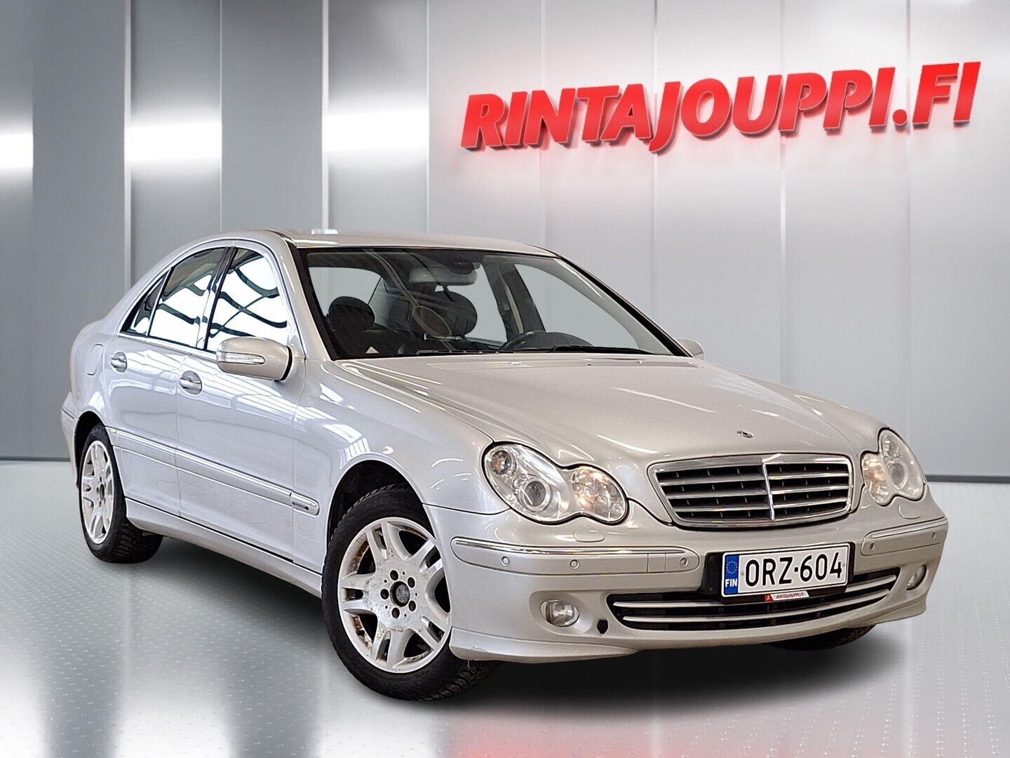 MERCEDES-BENZ C 2005