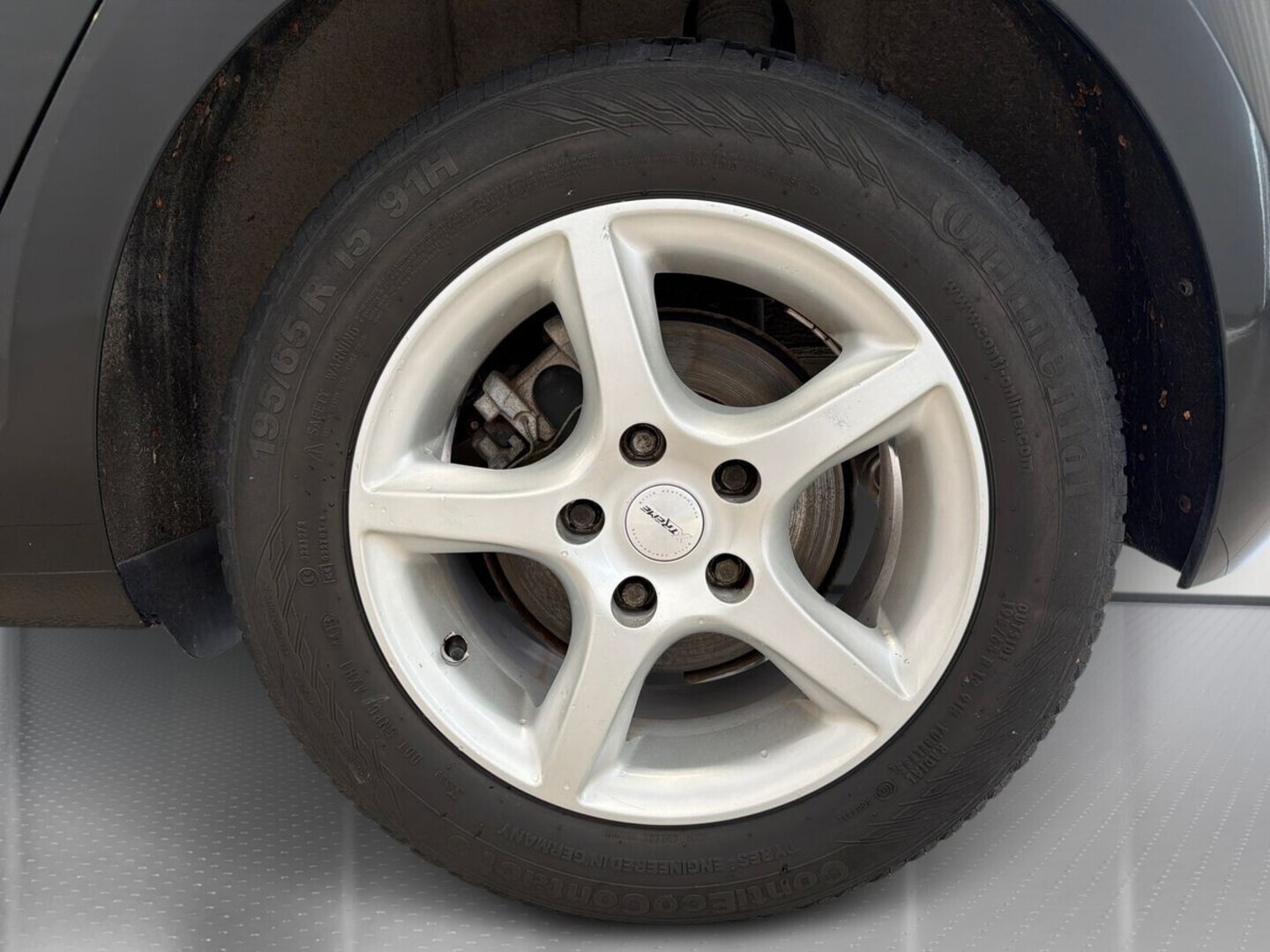 VOLKSWAGEN Golf 2014