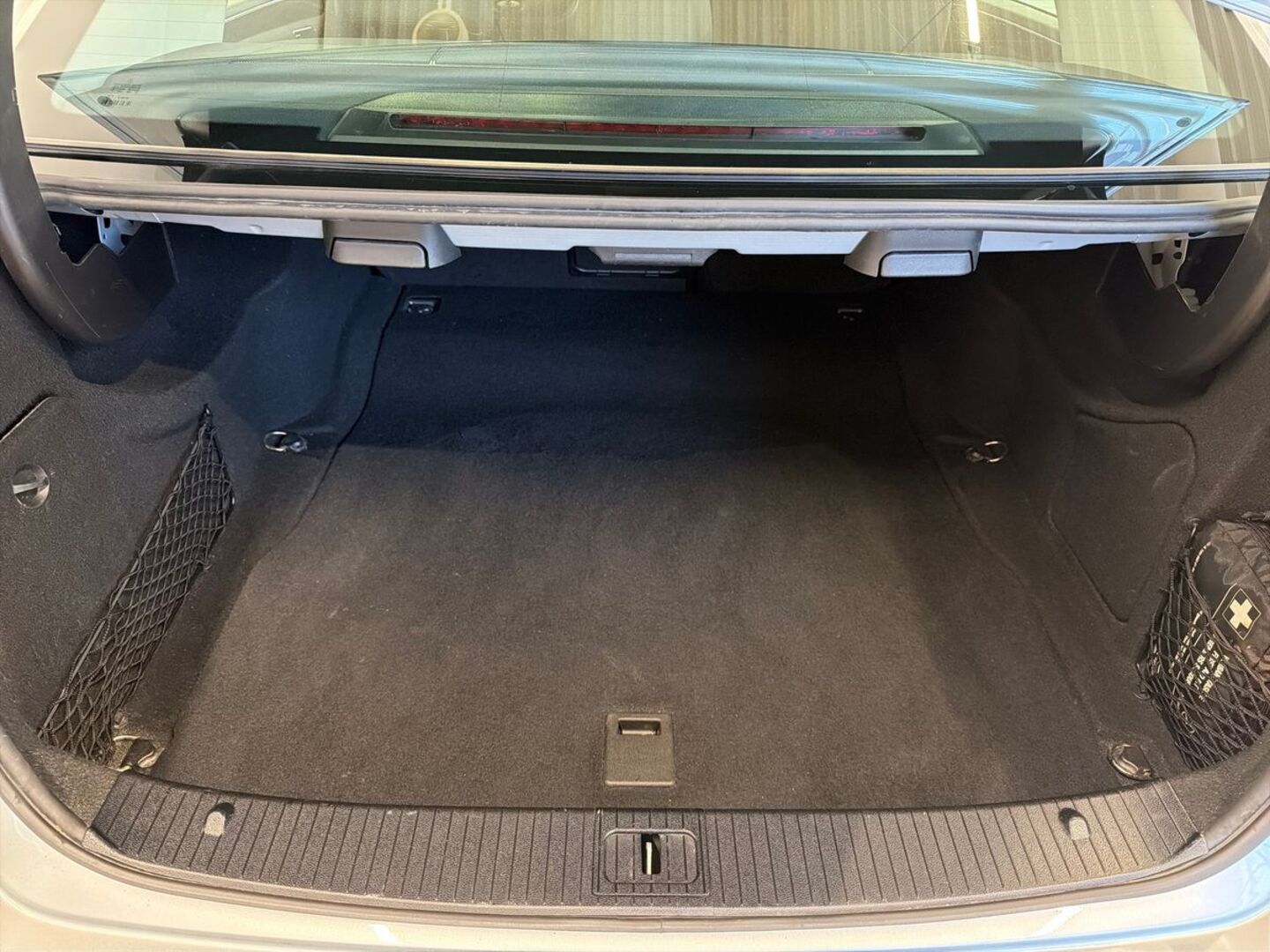 MERCEDES-BENZ E 2010