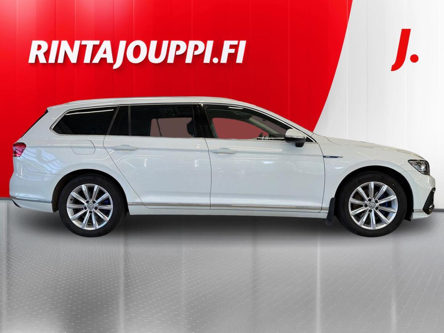VOLKSWAGEN Passat 6