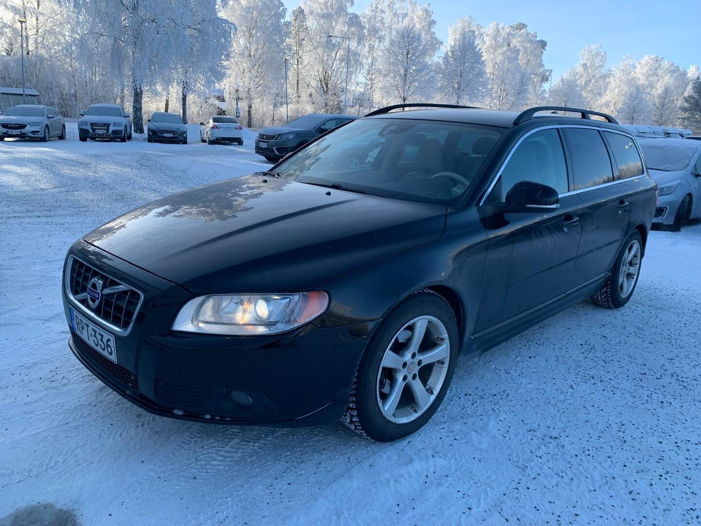 VOLVO V70 2012