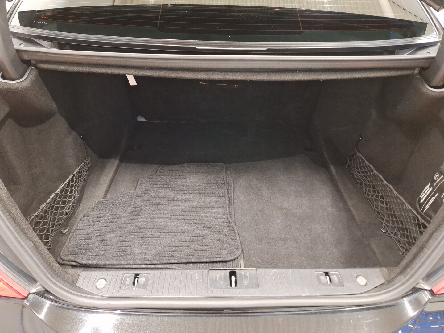 MERCEDES-BENZ S 2010