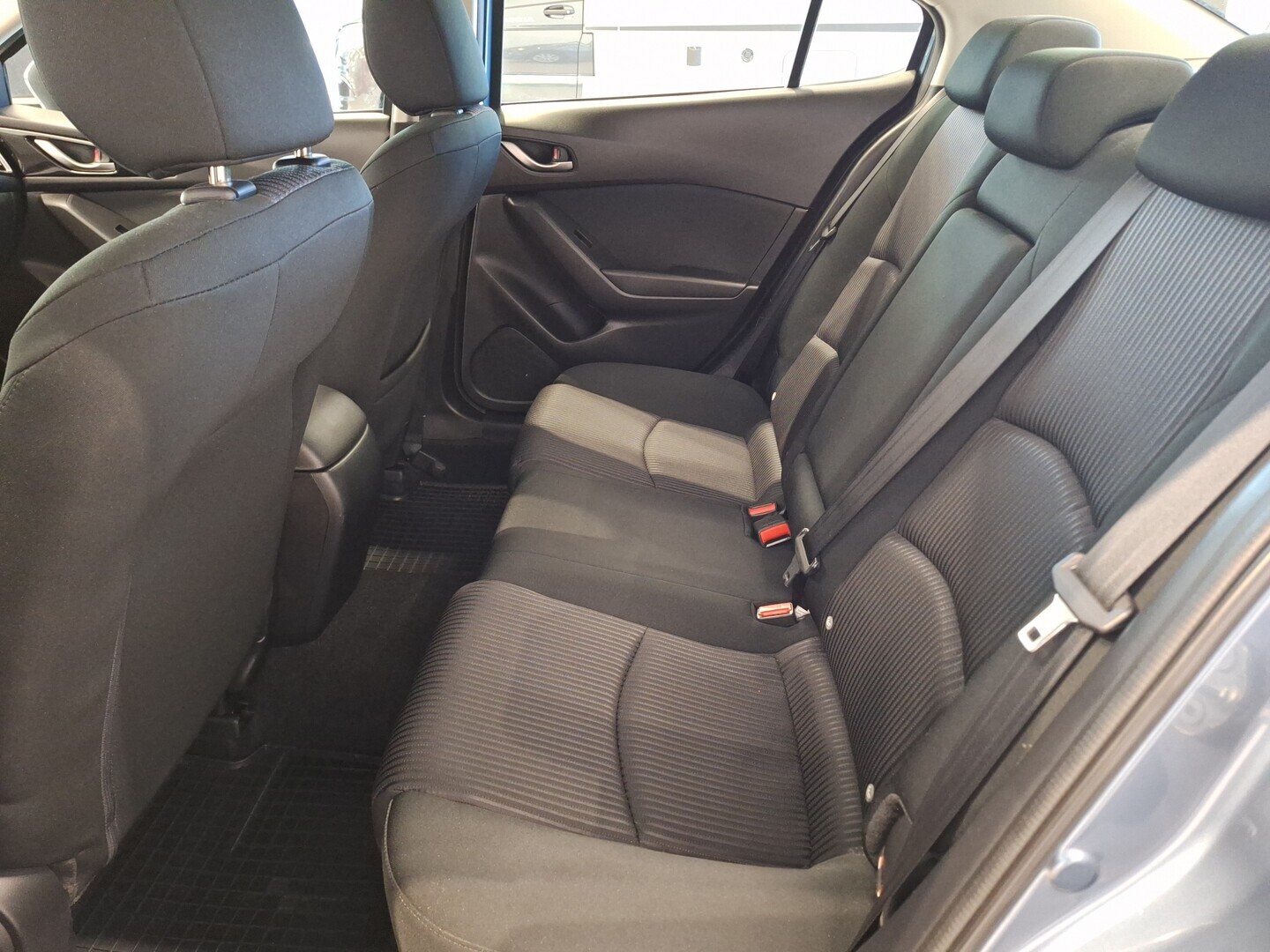 MAZDA Mazda3 2015