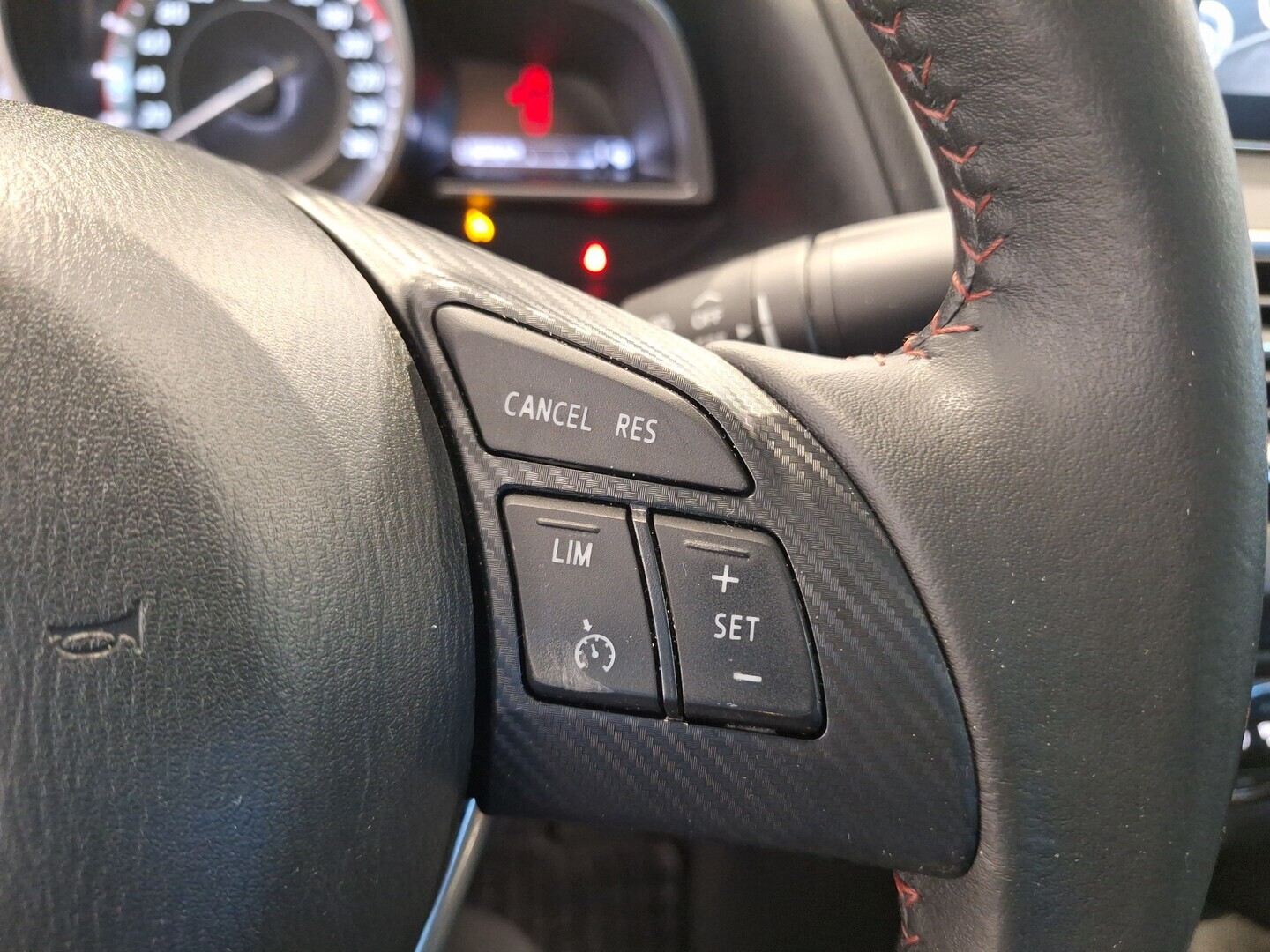 MAZDA Mazda3 2015