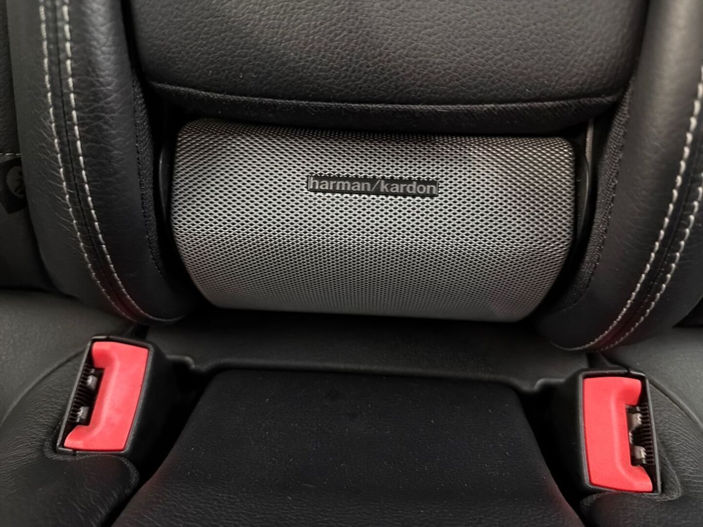 MERCEDES-BENZ E 2011