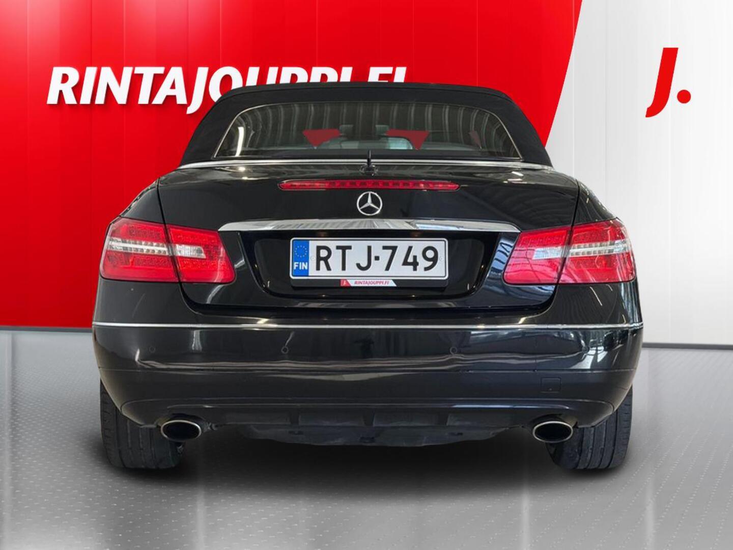MERCEDES-BENZ E 2011