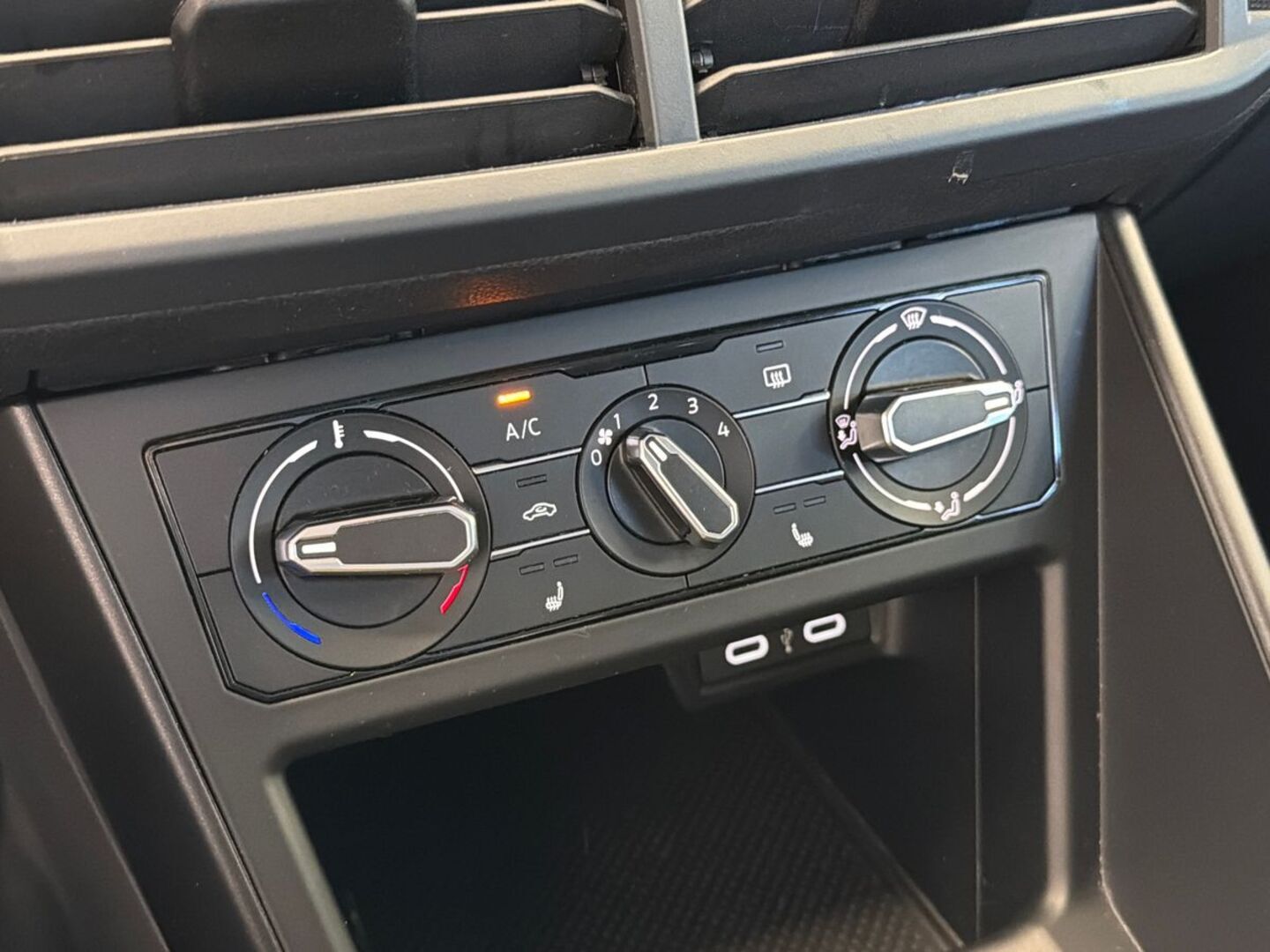 VOLKSWAGEN Taigo 2023