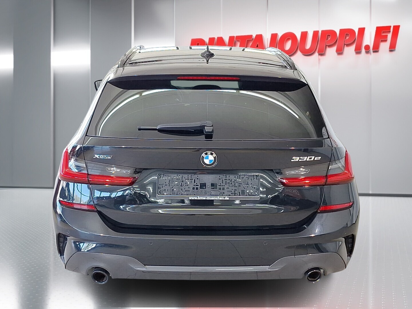 BMW 330 2021