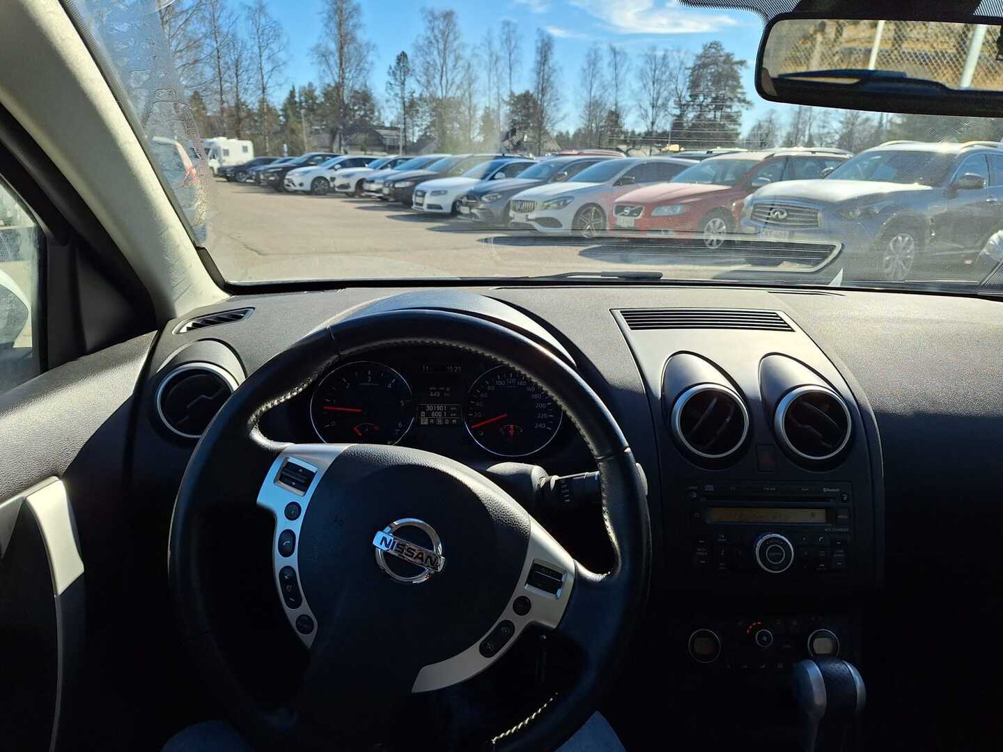 NISSAN Qashqai 2011